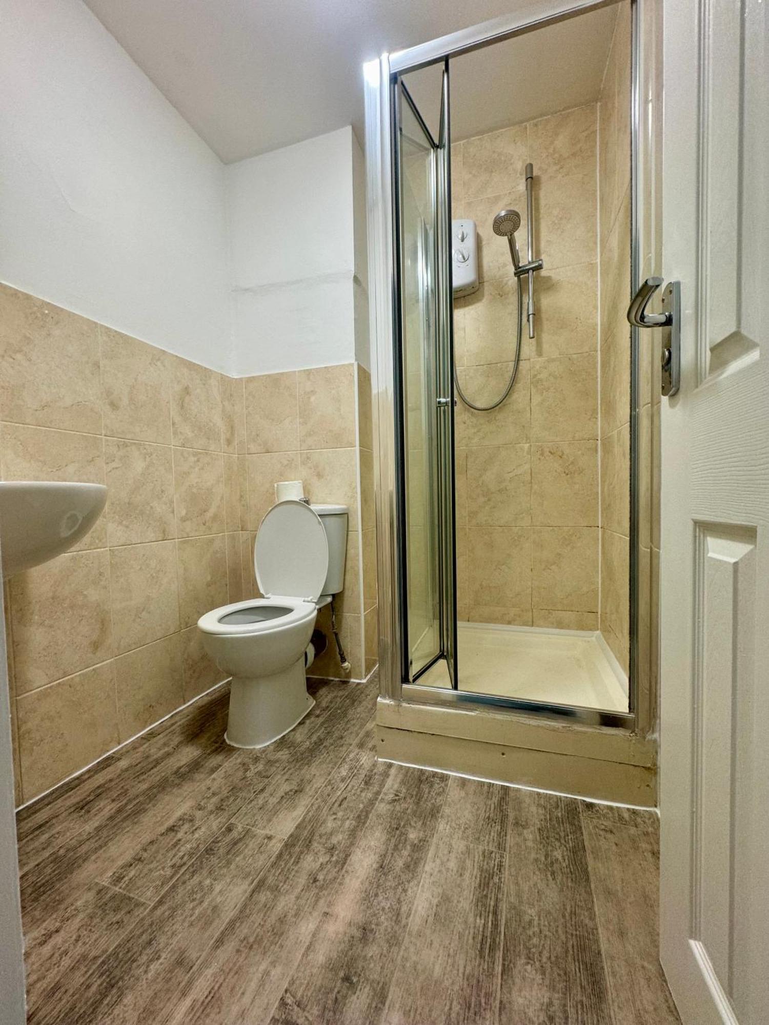 Tottenham Velvet Suites London Exterior foto