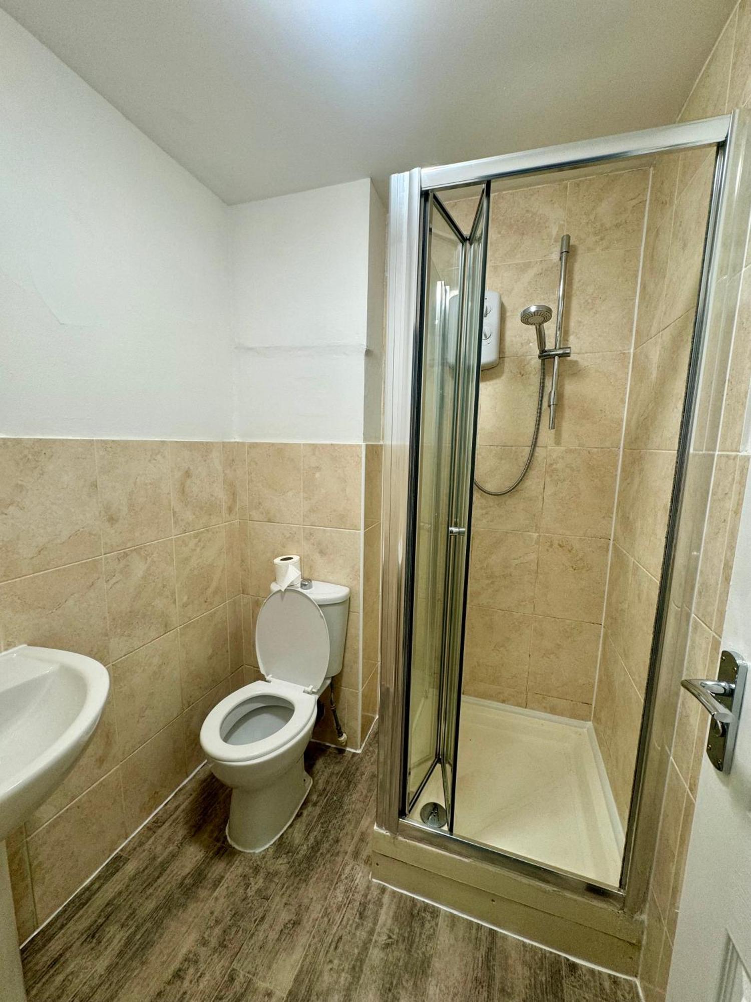 Tottenham Velvet Suites London Exterior foto