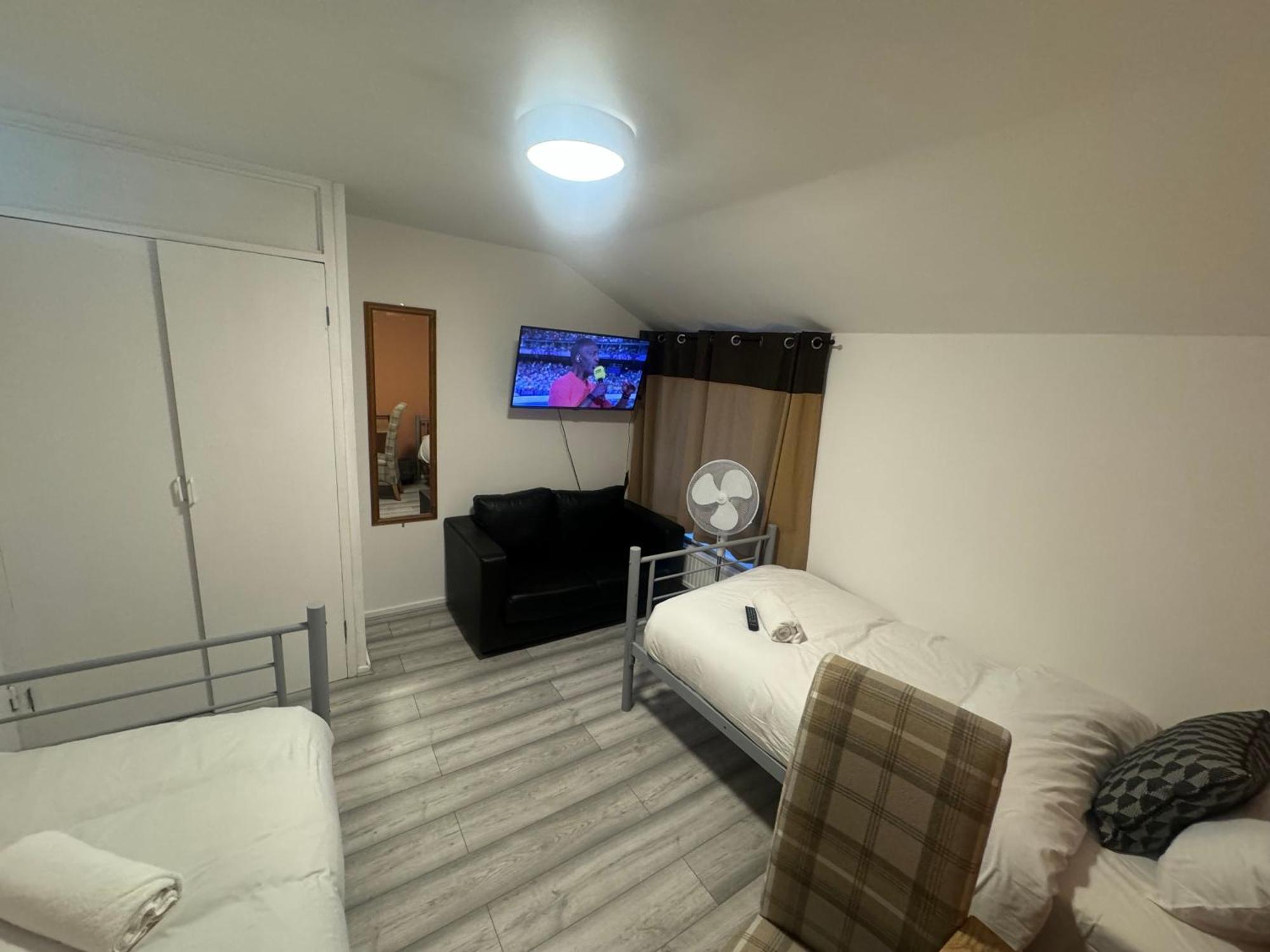 Tottenham Velvet Suites London Exterior foto
